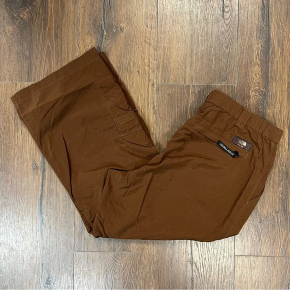 North face brown cargo Capri SZ LG - Picture 1 of 6